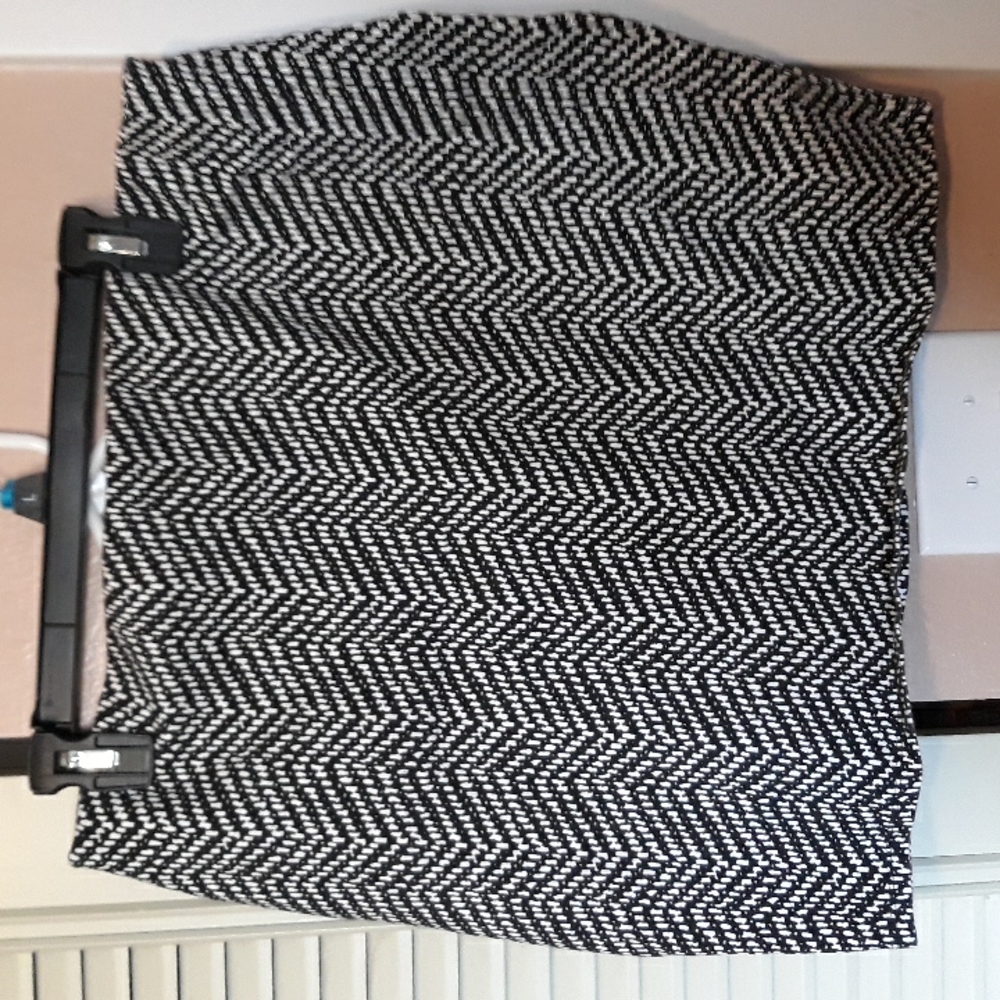 Knit skirt